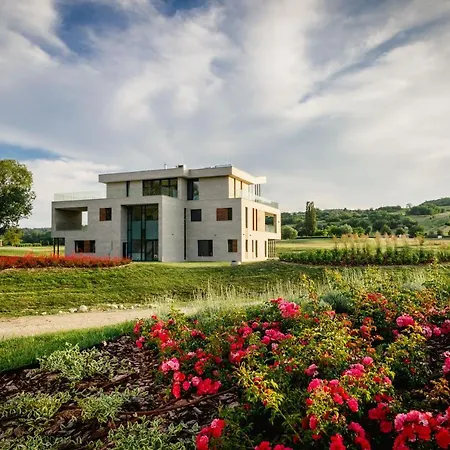 Διαμέρισμα Luxury “green” Zala Springs *
