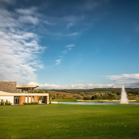 Luxury “green” Zala Springs * Zalacsány